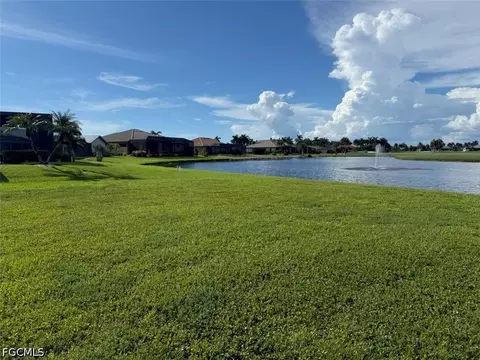11896 Prince Charles Ct, Cape Coral, FL 33991