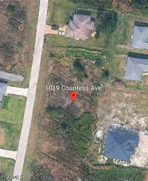 1019 Countess Ave, Lehigh Acres, FL 33974