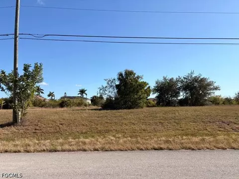 1203 NW 9th Pl, Cape Coral, FL 33993