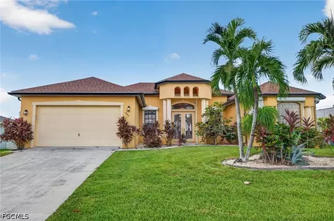 622 SW 31st St, Cape Coral, FL 33914