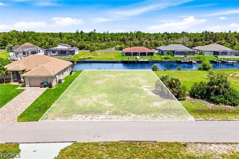 3035 NW 41st Ave, Cape Coral, FL 33993