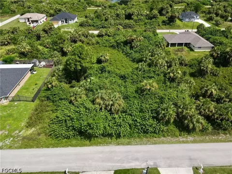 731 Calumet St E, Lehigh Acres, FL 33974