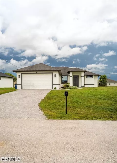 2917 5th St SW, Lehigh Acres, FL 33976
