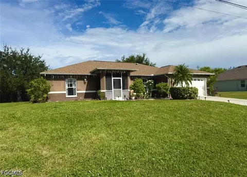 3009 NE 7th Pl, Cape Coral, FL 33909