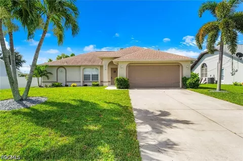 1312 SW 28th Ter, Cape Coral, FL 33914