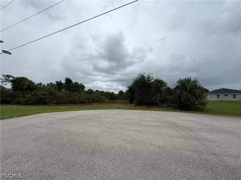6012 Taro Ct, Fort Myers, FL 33905