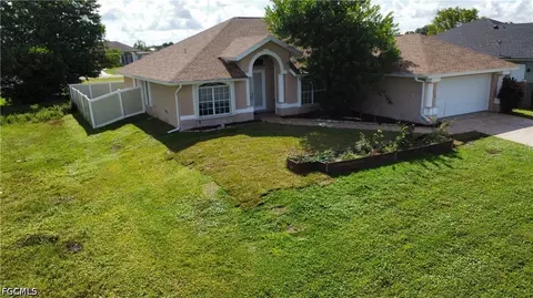 2015 NE 10th Ave, Cape Coral, FL 33909