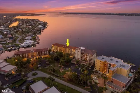 4015 SE 20th Pl #503, Cape Coral, FL 33904