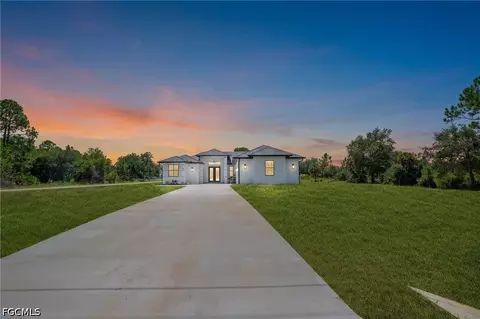 Exterior - 7717 18th Ter, Labelle, FL 33935 photo 5 of 5