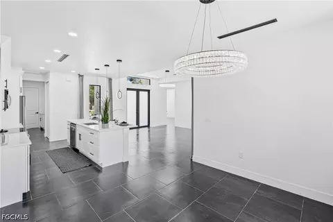 Dining - 7717 18th Ter, Labelle, FL 33935 photo 1 of 1