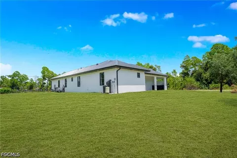 Exterior - 7717 18th Ter, Labelle, FL 33935 photo 4 of 5