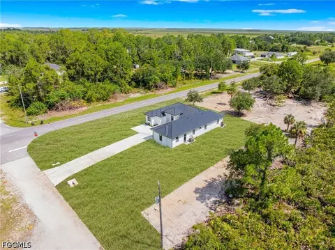 View/Area - 7717 18th Ter, Labelle, FL 33935 photo 3 of 5