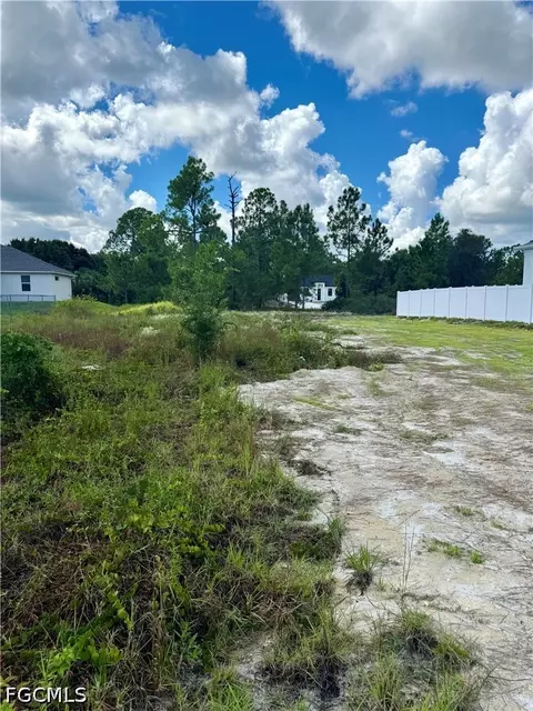 754 Clancy St E, Lehigh Acres, FL 33974 photo 5