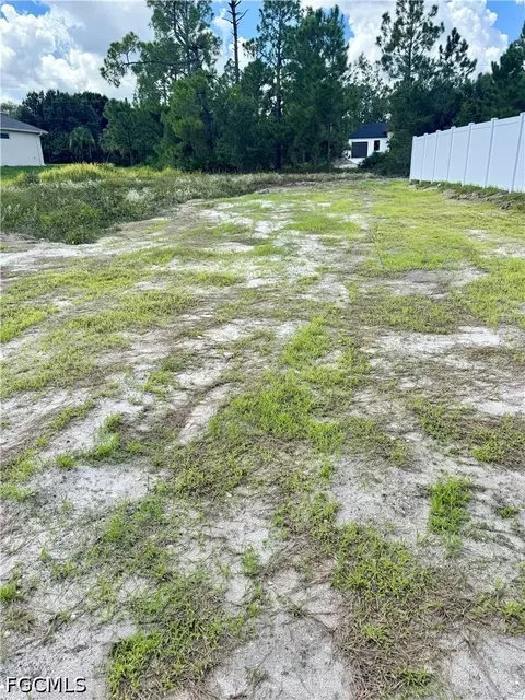 754 Clancy St E, Lehigh Acres, FL 33974 photo 3