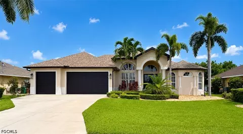 1816 SW 51st St, Cape Coral, FL 33914