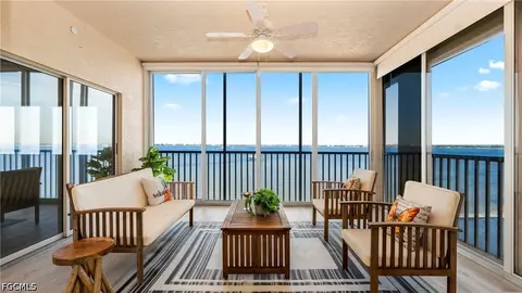 14811 Laguna Dr #202, Fort Myers, FL 33908