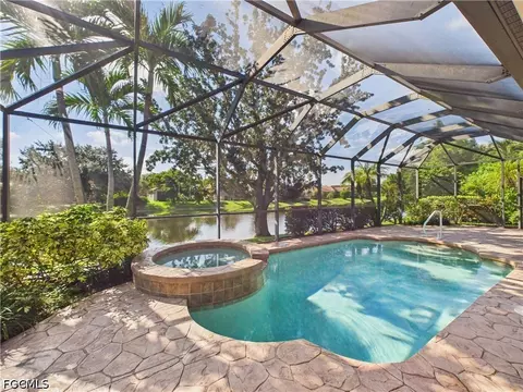12369 Country Day Cir, Fort Myers, FL 33913