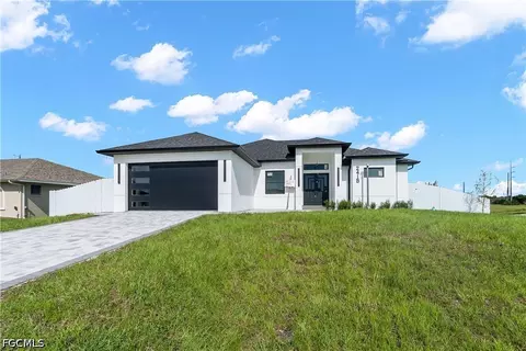 2415 NE 22nd Pl, Cape Coral, FL 33909