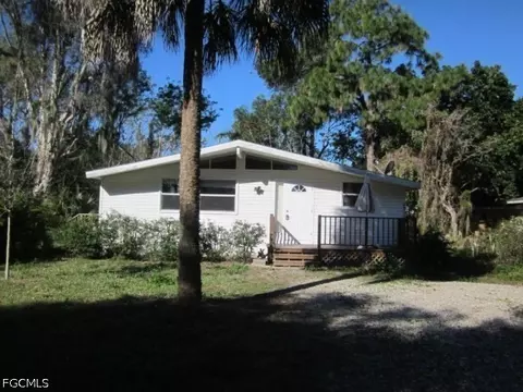 2313 Hunter St, Fort Myers, FL 33901