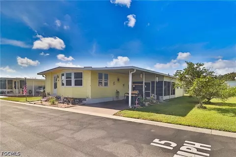 4 Fig St, Alva, FL 33920 photo 2