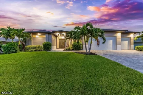 154 SW 49th St, Cape Coral, FL 33914