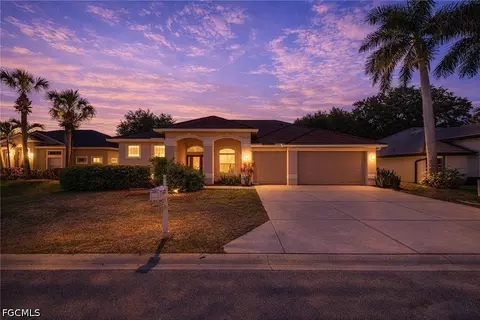 12803 Vista Pine Cir, Fort Myers, FL 33913