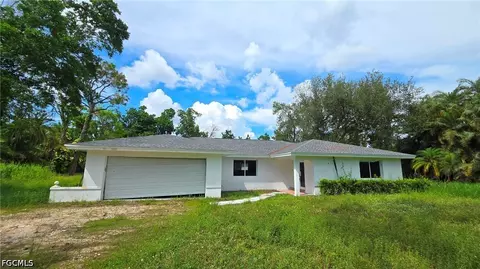 3689 Liberty Sq, Fort Myers, FL 33908
