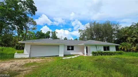 3689 Liberty Sq, Fort Myers, FL 33908