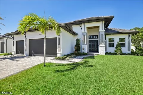 1304 NW 40th Pl, Cape Coral, FL 33993