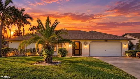 2244 SE 27th Ter, Cape Coral, FL 33904