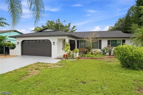 1432 SE 11th St, Cape Coral, FL 33990