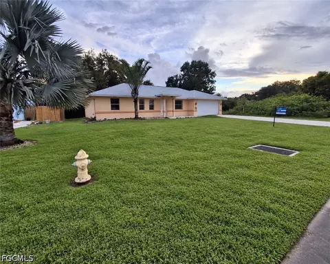 21229 Peachland Blvd, Port Charlotte, FL 33954