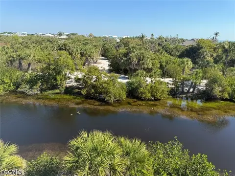 View/Area - 4486 Hammock Ct, Captiva, FL 33924 photo 10 of 22