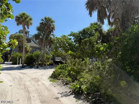 Exterior - 4486 Hammock Ct, Captiva, FL 33924 photo 8 of 13