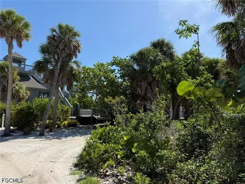 Exterior - 4486 Hammock Ct, Captiva, FL 33924 photo 9 of 13