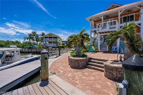 Exterior - 4486 Hammock Ct, Captiva, FL 33924 photo 12 of 13