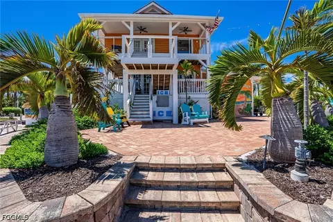Exterior - 4486 Hammock Ct, Captiva, FL 33924 photo 11 of 13