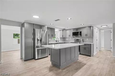 Kitchen - 305 Shell Rd, Venice, FL 34293 photo 8 of 8