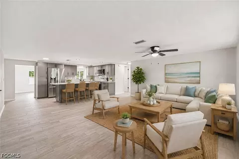 Living - 305 Shell Rd, Venice, FL 34293 photo 1 of 5