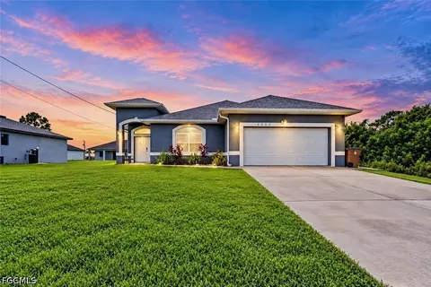 3907 11th St SW, Lehigh Acres, FL 33976