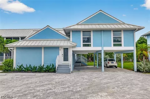 280 W Gulf Dr #4, Sanibel, FL 33957