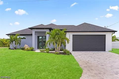 1024 NE 1st Pl, Cape Coral, FL 33909