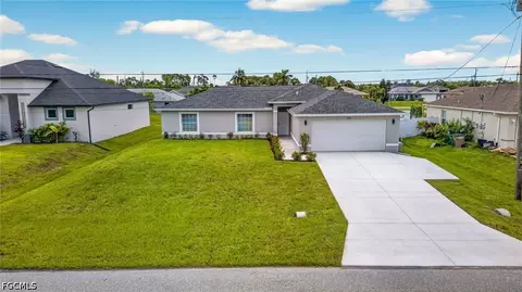 3307 Andalusia Blvd, Cape Coral, FL 33909