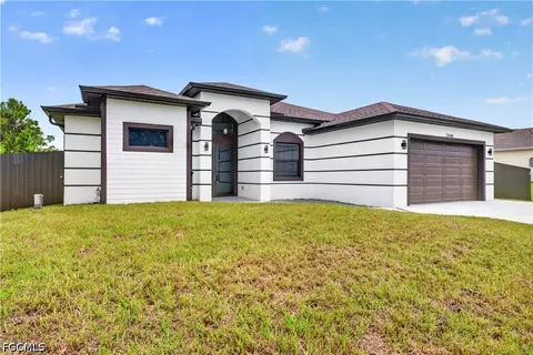 2806 Connie Ave N, Lehigh Acres, FL 33971