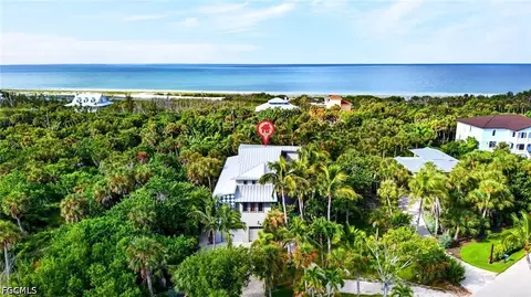 6425 Pine Ave, Sanibel, FL 33957