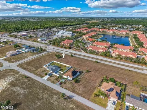 1713 NE 23rd Ter, Cape Coral, FL 33909