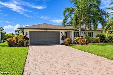 1932 Palaco Grande Pkwy, Cape Coral, FL 33904