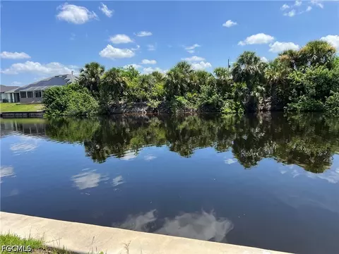 2021 Old Burnt Store Rd N, Cape Coral, FL 33993