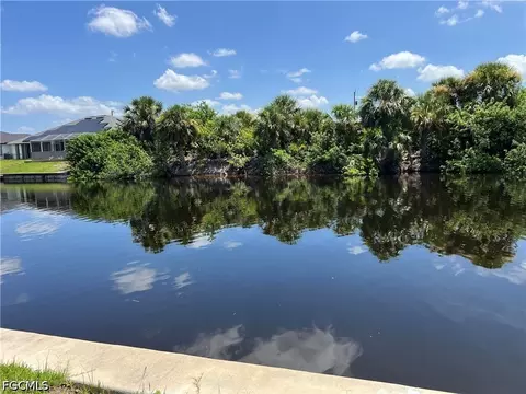 2021 Old Burnt Store Rd N, Cape Coral, FL 33993