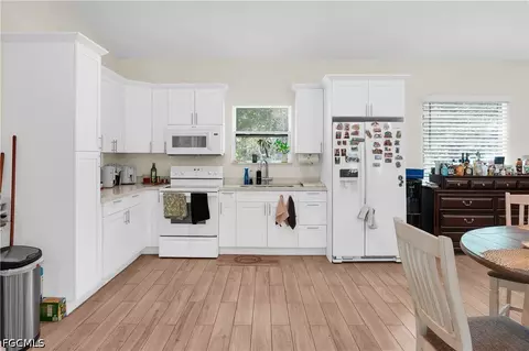 Kitchen - 255 C Rd, Labelle, FL 33935 photo 1 of 1